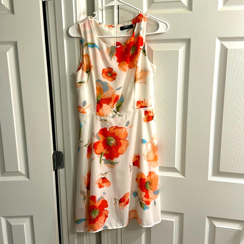 Flower print mid thigh dress